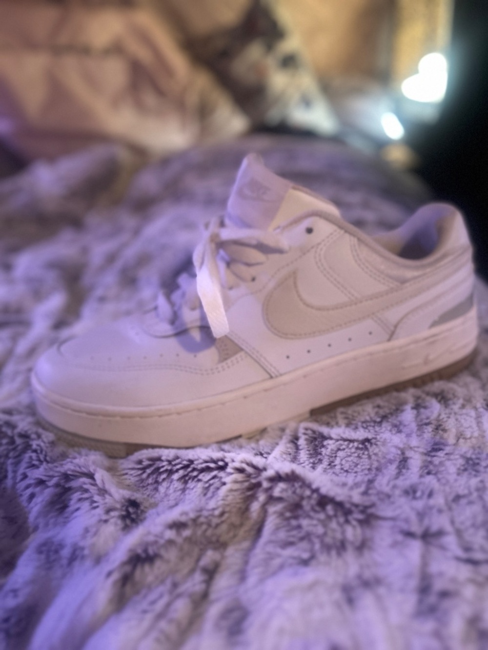 Nikes - Picture 3 of 4